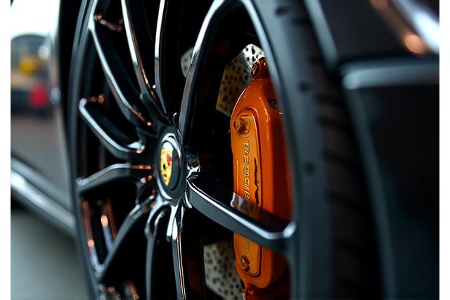 High-performance Porsche ceramic brakes and wheel